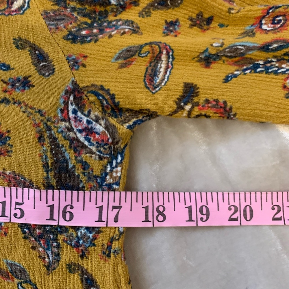 D O N A T E D Altar’d State Bohemian Paisley Mustard shirt EUC GS B58 - Picture 5 of 7